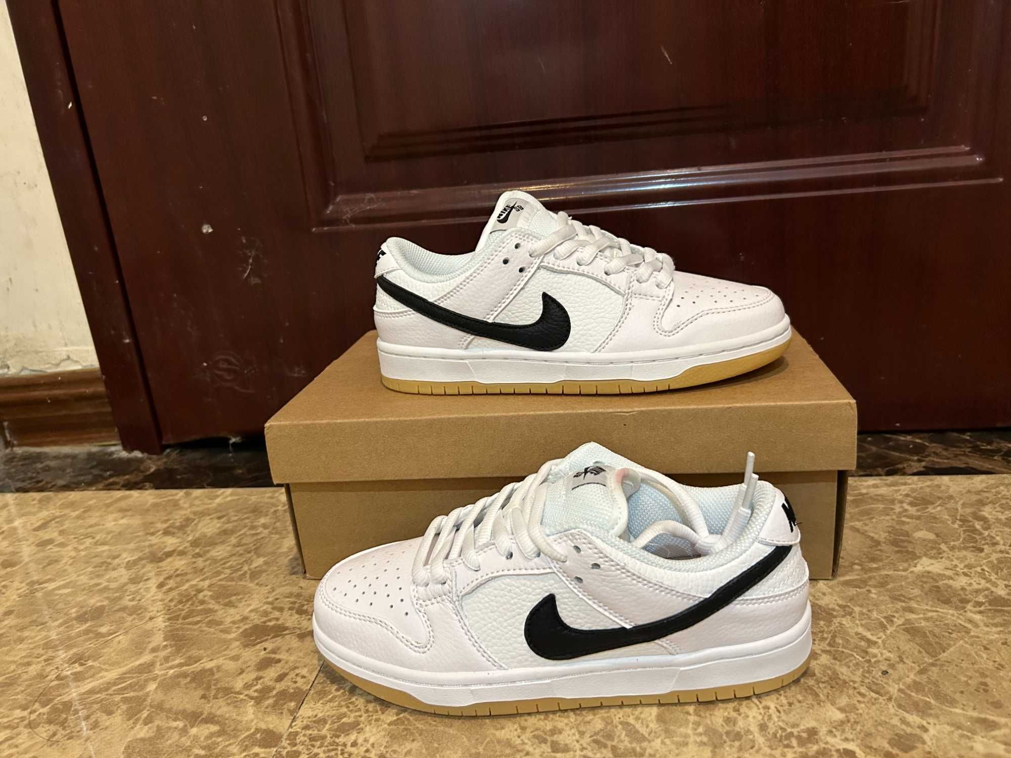 Dunk Low SB ISO White 37.5