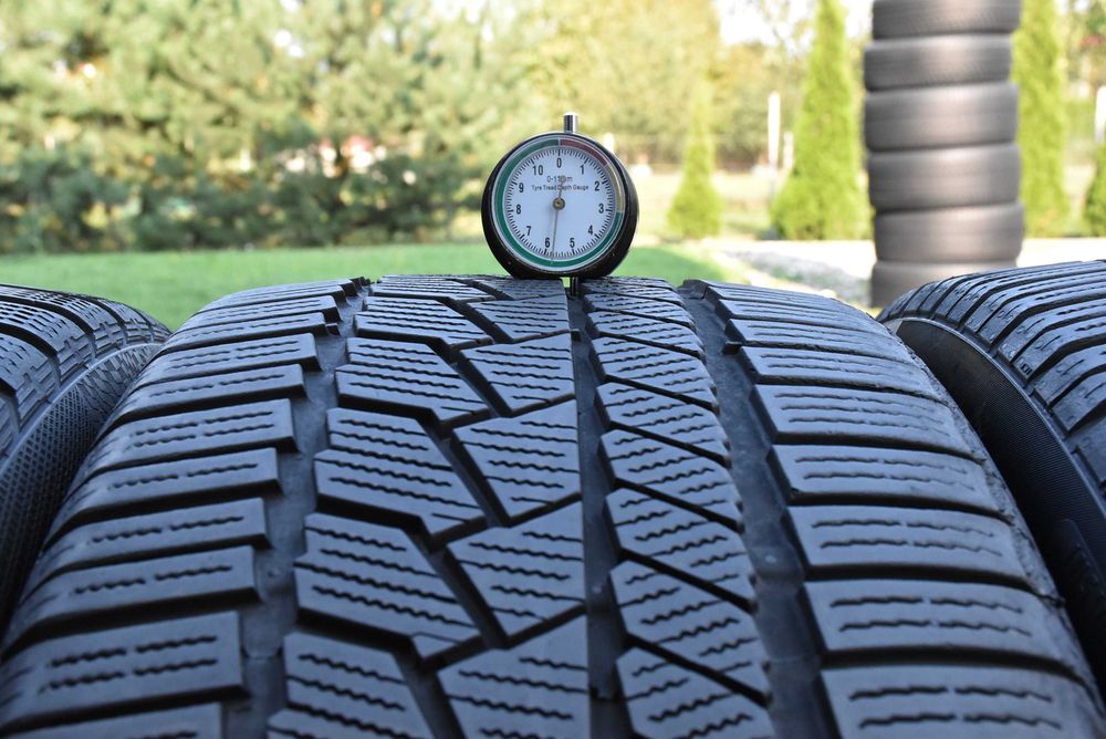 Continental WinterContact TS 860 S XL FR 245/40R19 98V dot2022 7mm