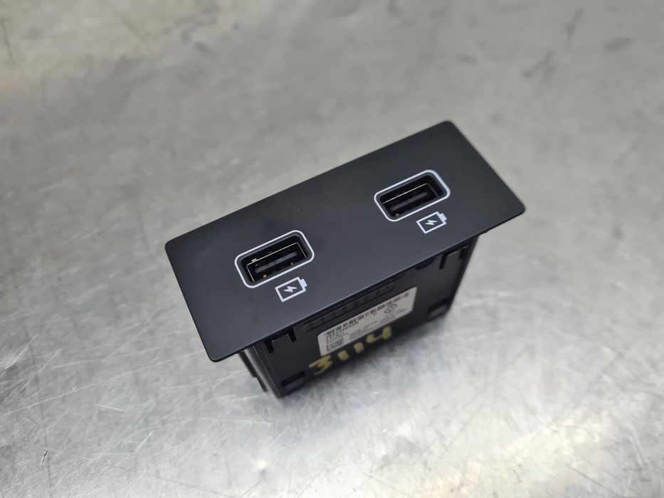 Módulo USB / AUX / IPOD RENAULT Megane IV (B9A/M_)