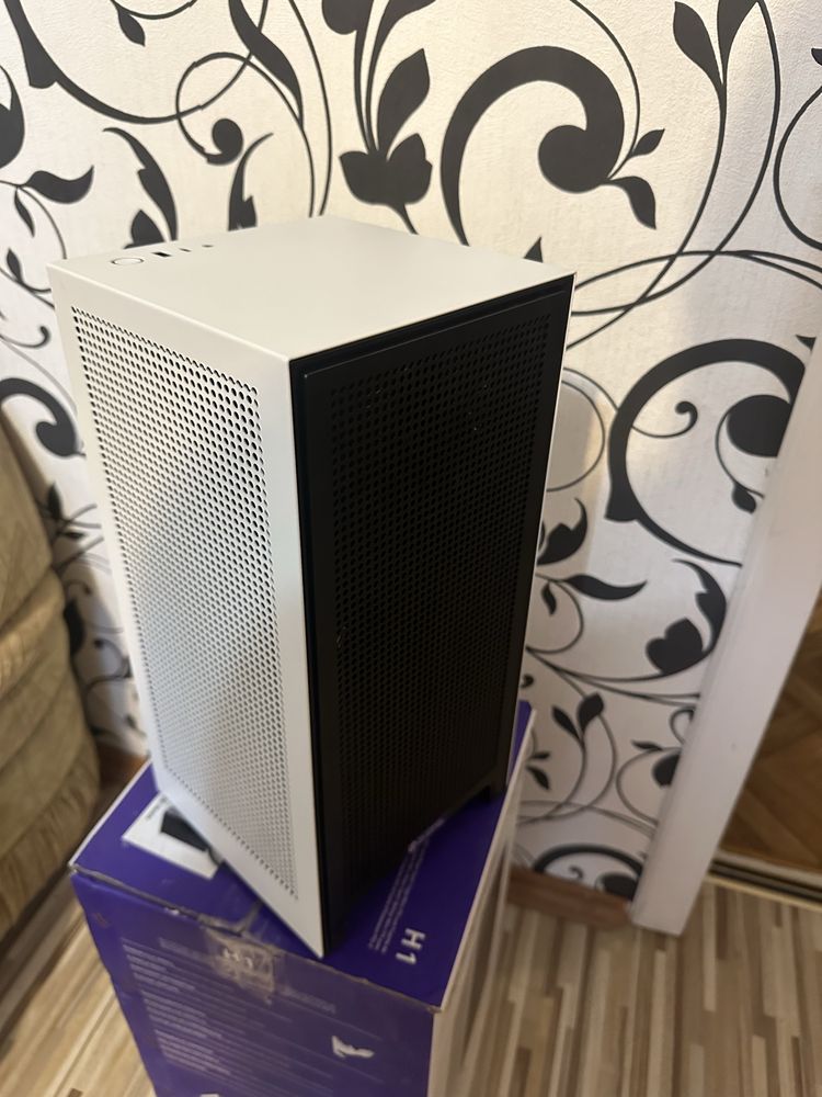 Корпус NZXT H1 + блок живлення + водяне охолодження(білий аюо чорний)