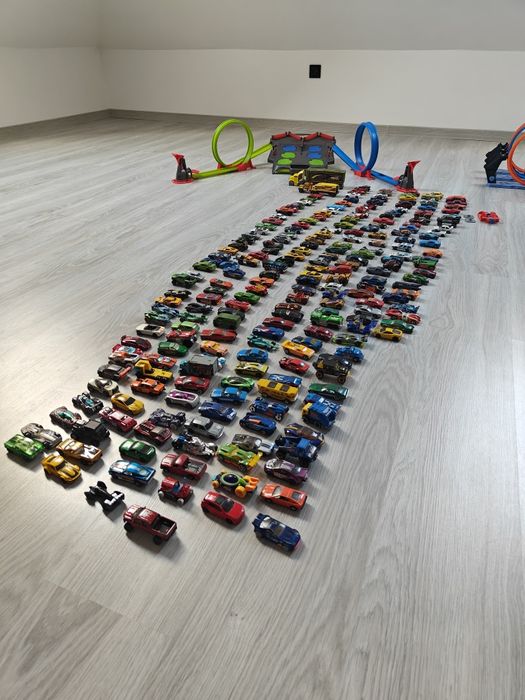 Zestaw Hot Wheels + dodatki