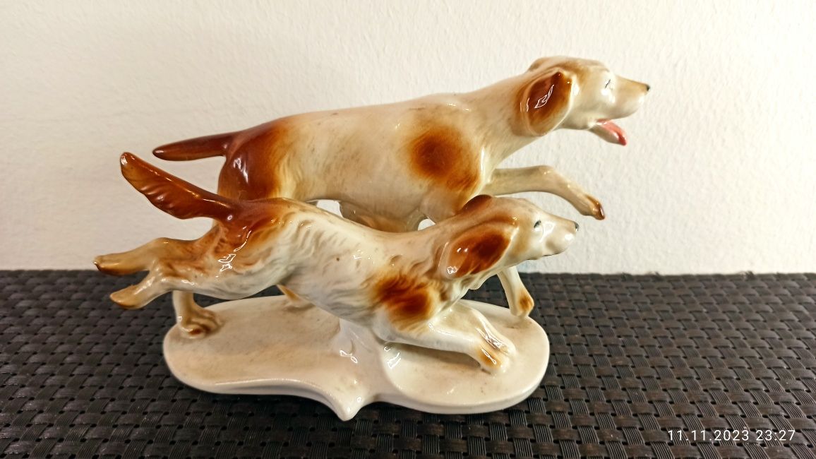 Porcelana Grafenthal  Carl Scheidig Figurka Psy  Myśliwskie Charty