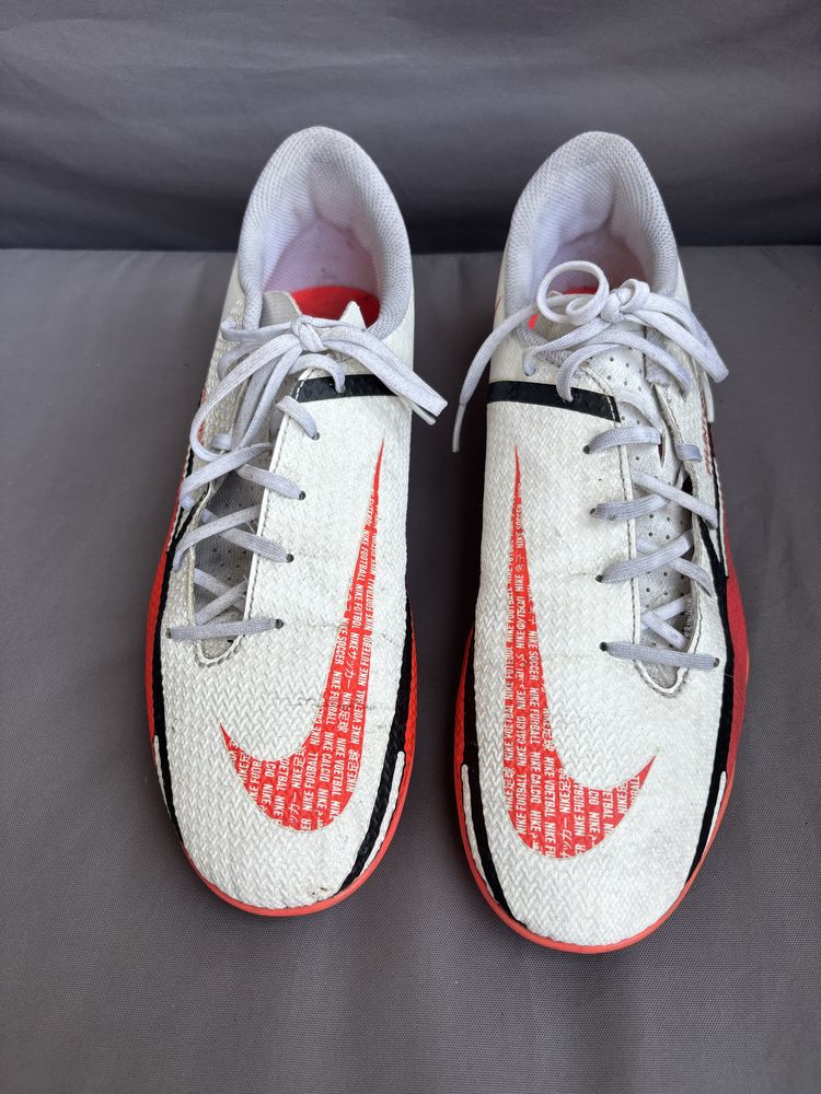 Chuteiras Nike Phantom 43