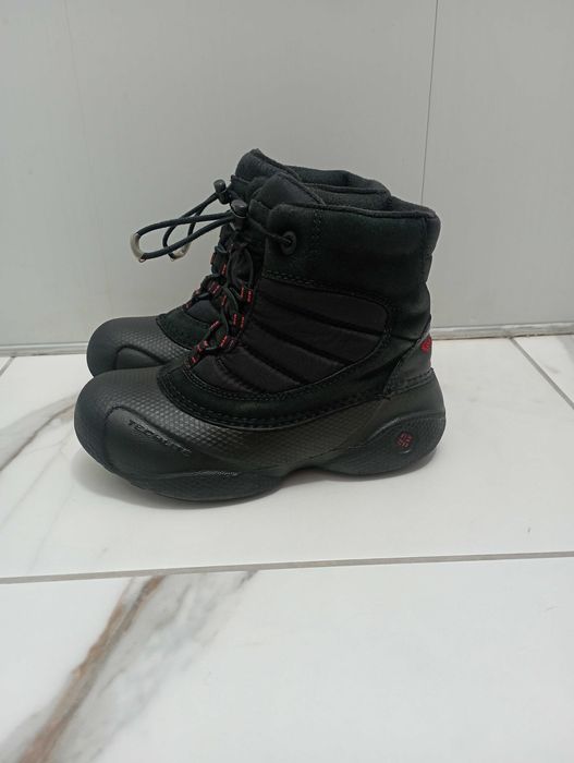 Мега круті легенькі теплі та зручні сапожки від Columbia 31р