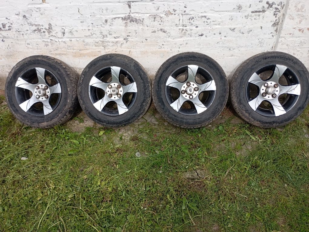 Продам титаны р13 4*98