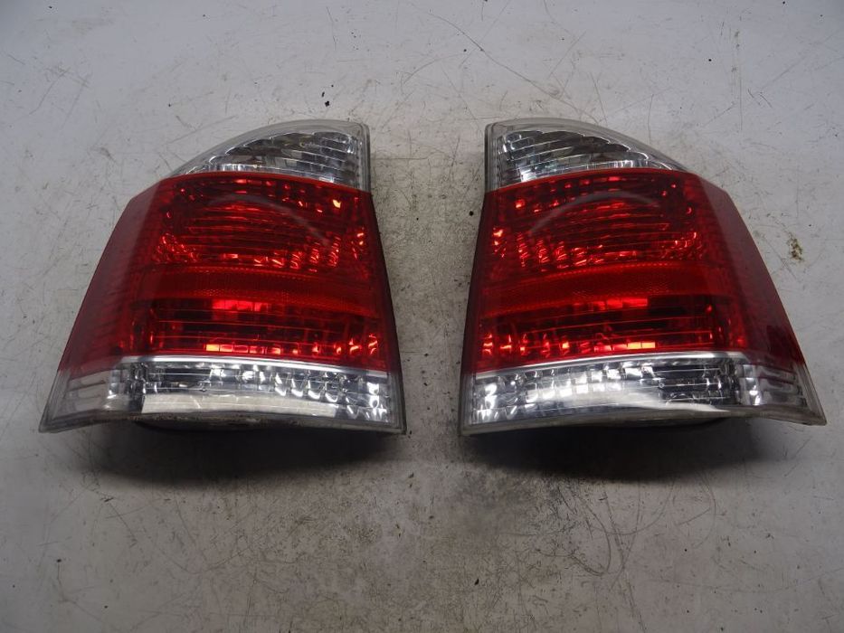 OPEL VECTRA C LIFT LAMPA TYŁ TYLNA PRAWA