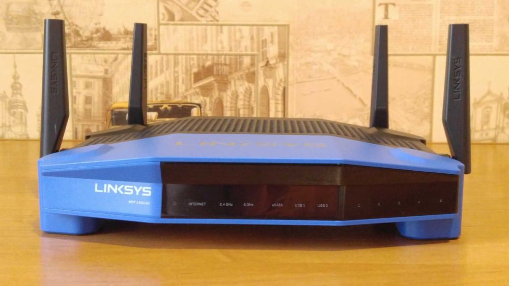Легендарный роутер Linksys WRT 1900AC v1 (США)