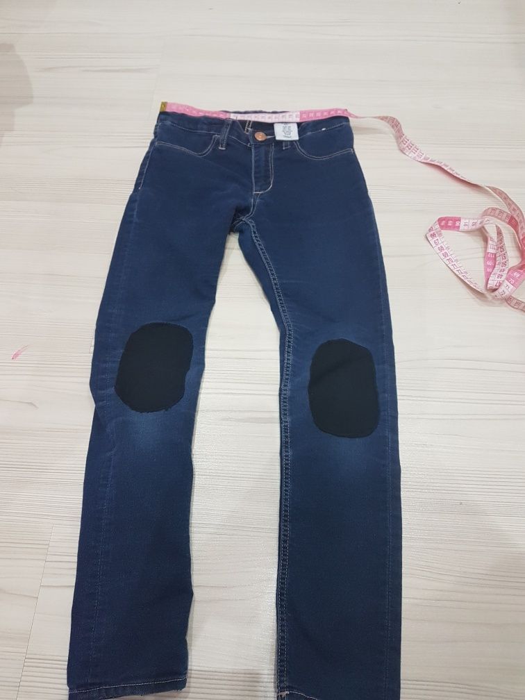 Spodnie dziewczęce  jeansowe 128