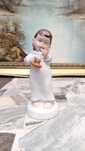 ROYAL DUX BOHEMIA figurka porcelanowa dziecko z kagankiem Czechy