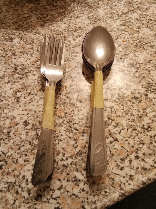 Ложки. Вилки. Виделки.  Нержавіючі. 15грн - шт.