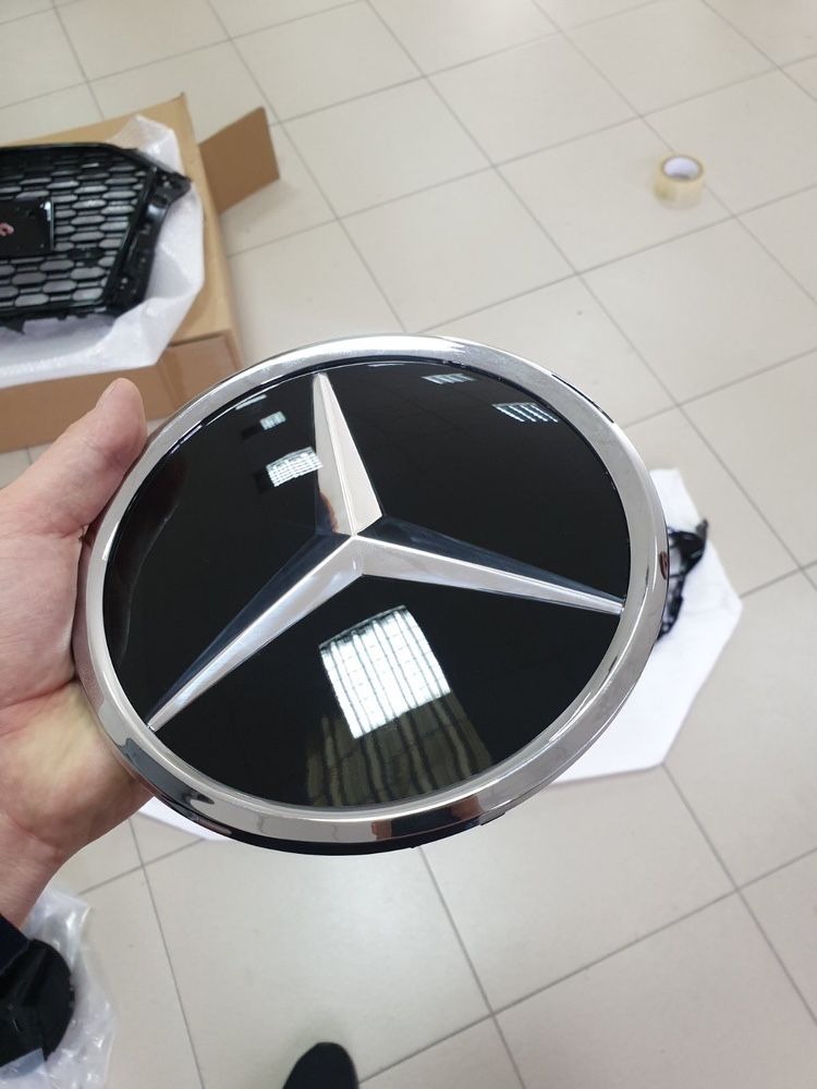 Решетка  радиатора Mercedes GLA X156 2013-2017GT Chrome Black мерседес