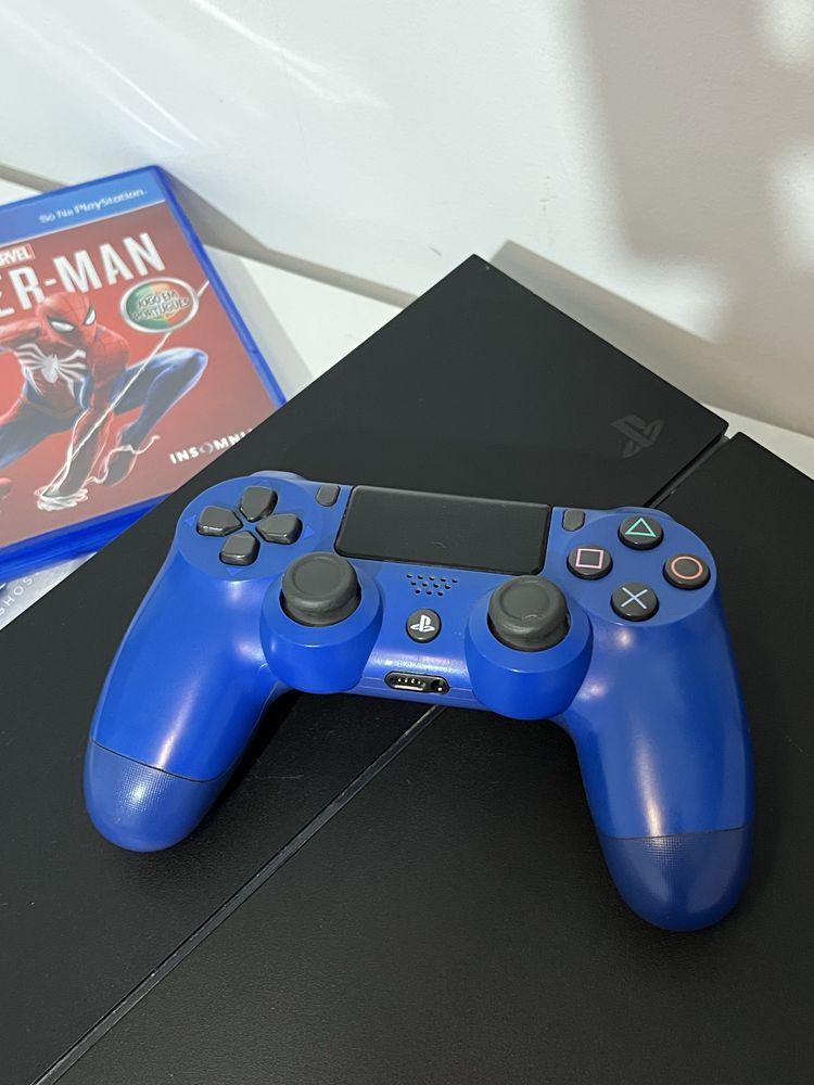 Ps4 ( 1 comando ) + ( 2 jogos )