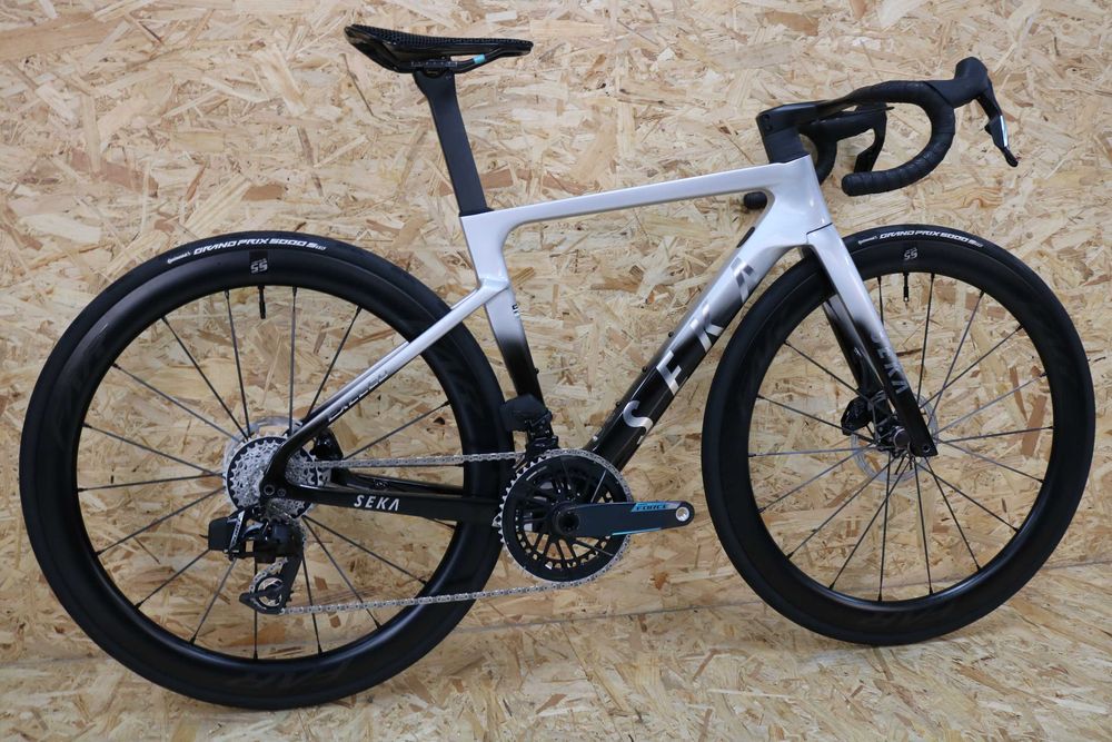 Bicicleta topo de gama Seka Exceed Sram Force AXS novo modelo