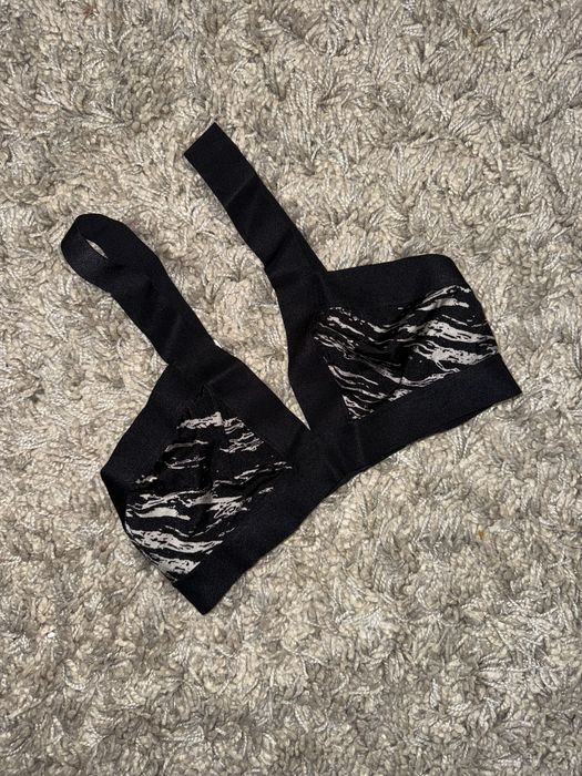 Бра-топ H&M чорний з сірим принтом, розмір 38 (B75)