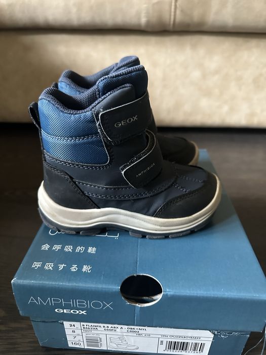 Продам ботинки зима Geox