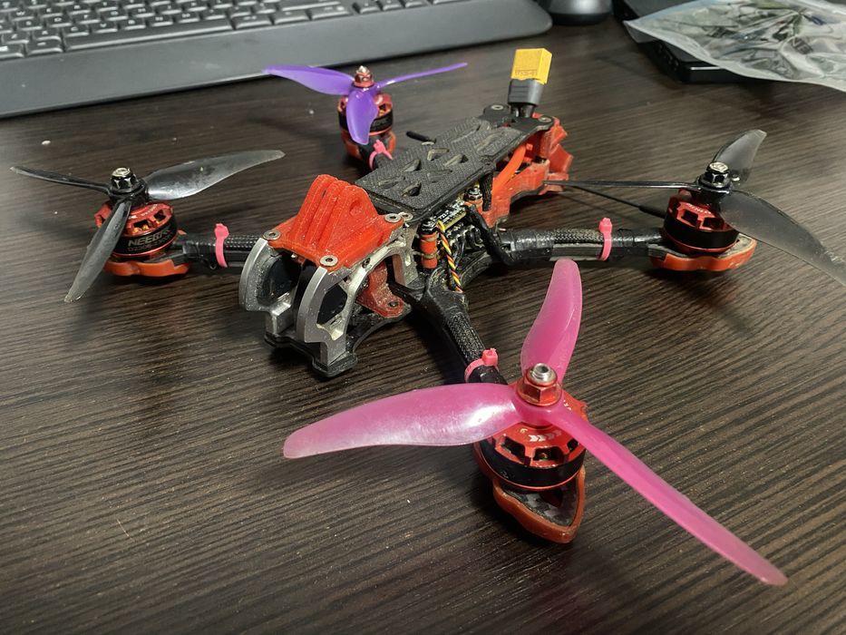 Dron FPV 5 cali na ramie MARK5