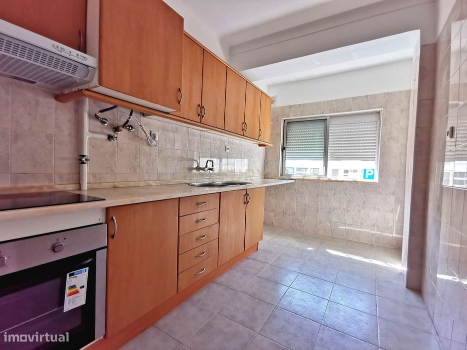 T0 para Arrendamento no Centro da Amadora