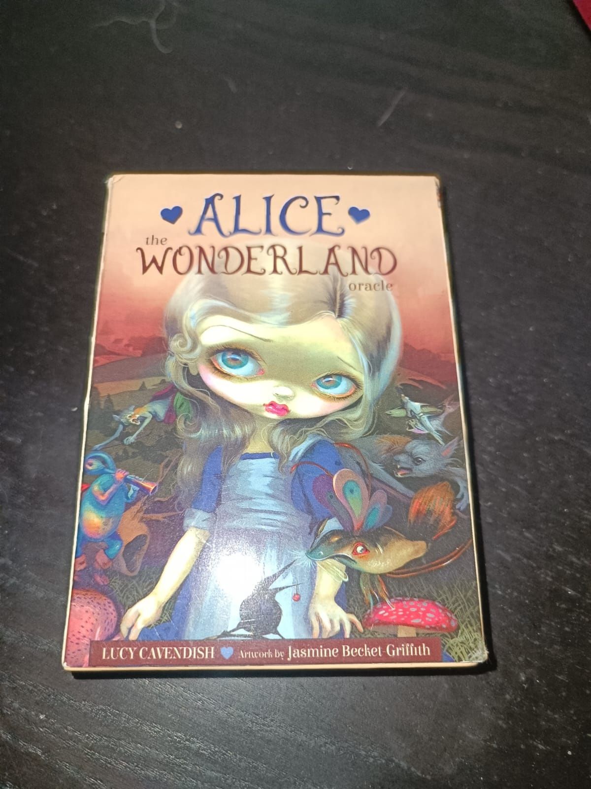 Oráculo " Alice in Wonderland"