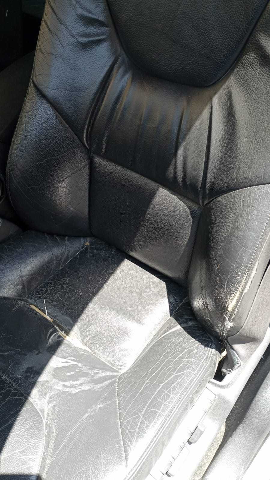 Volvo S60 T5 com junta da colaça queimada.
