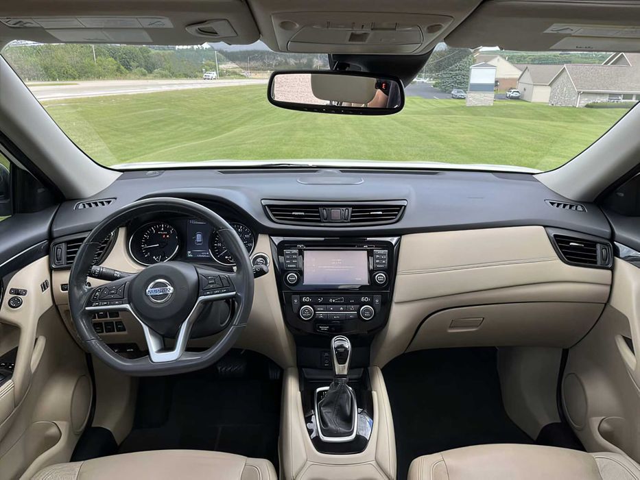 Nissan Rogue      2017