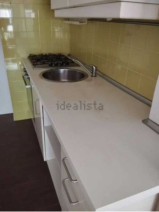 Arrendamento de Apartamento T1 na rua João Luís Ricardo, 76