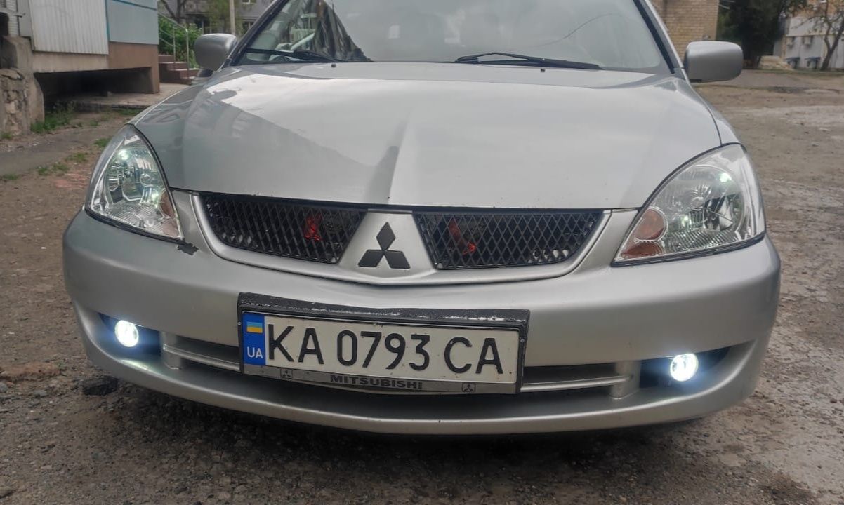 Mitsubishi lancer 9