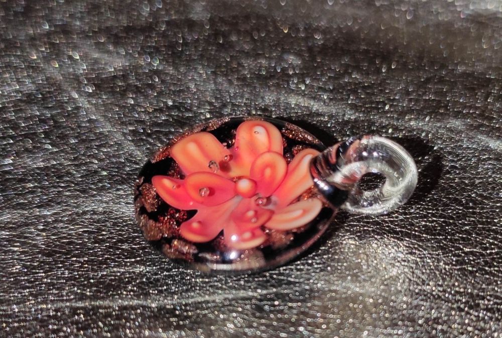 Wisiorek z kwiatem szklany Murano