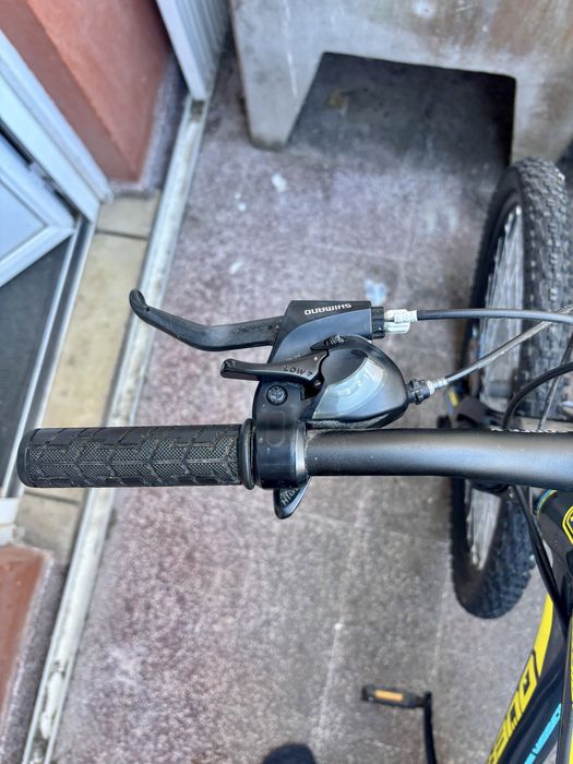 Bicicleta de Montanha QUER 29 – Bom Estado