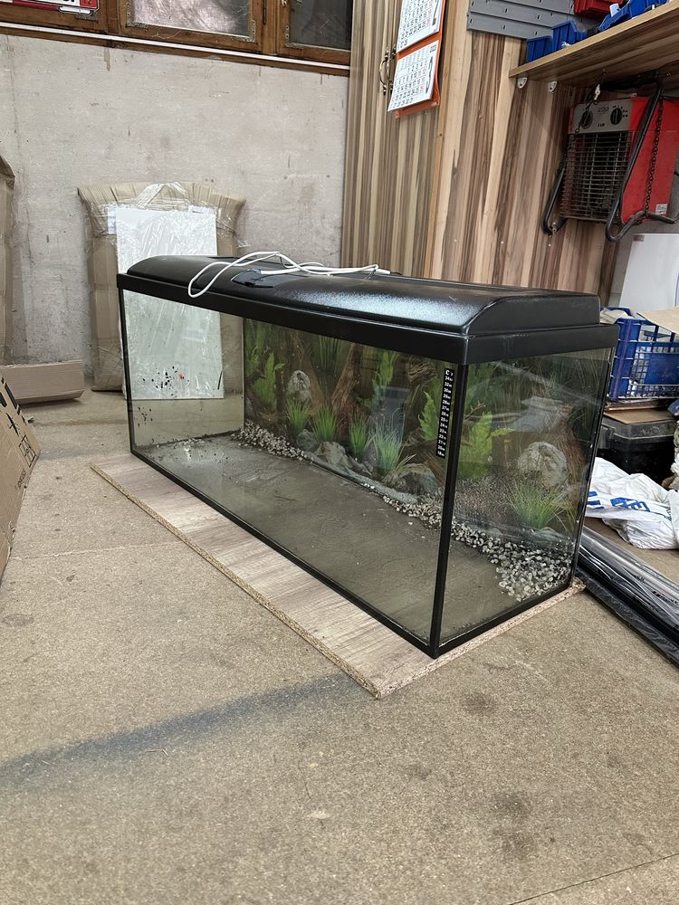 Продам акваріум
