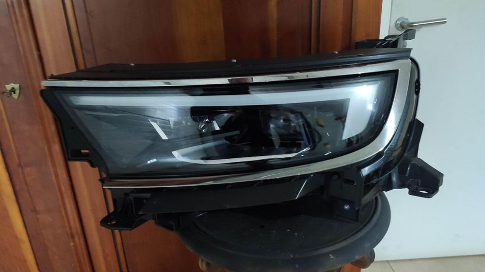 farol esquerdo full Led Opel Mokka
