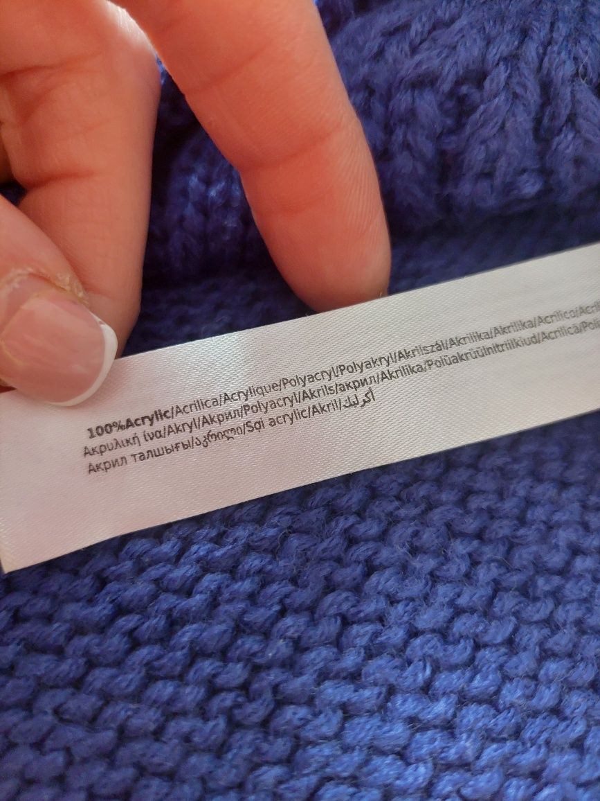 Продам светр укорочений