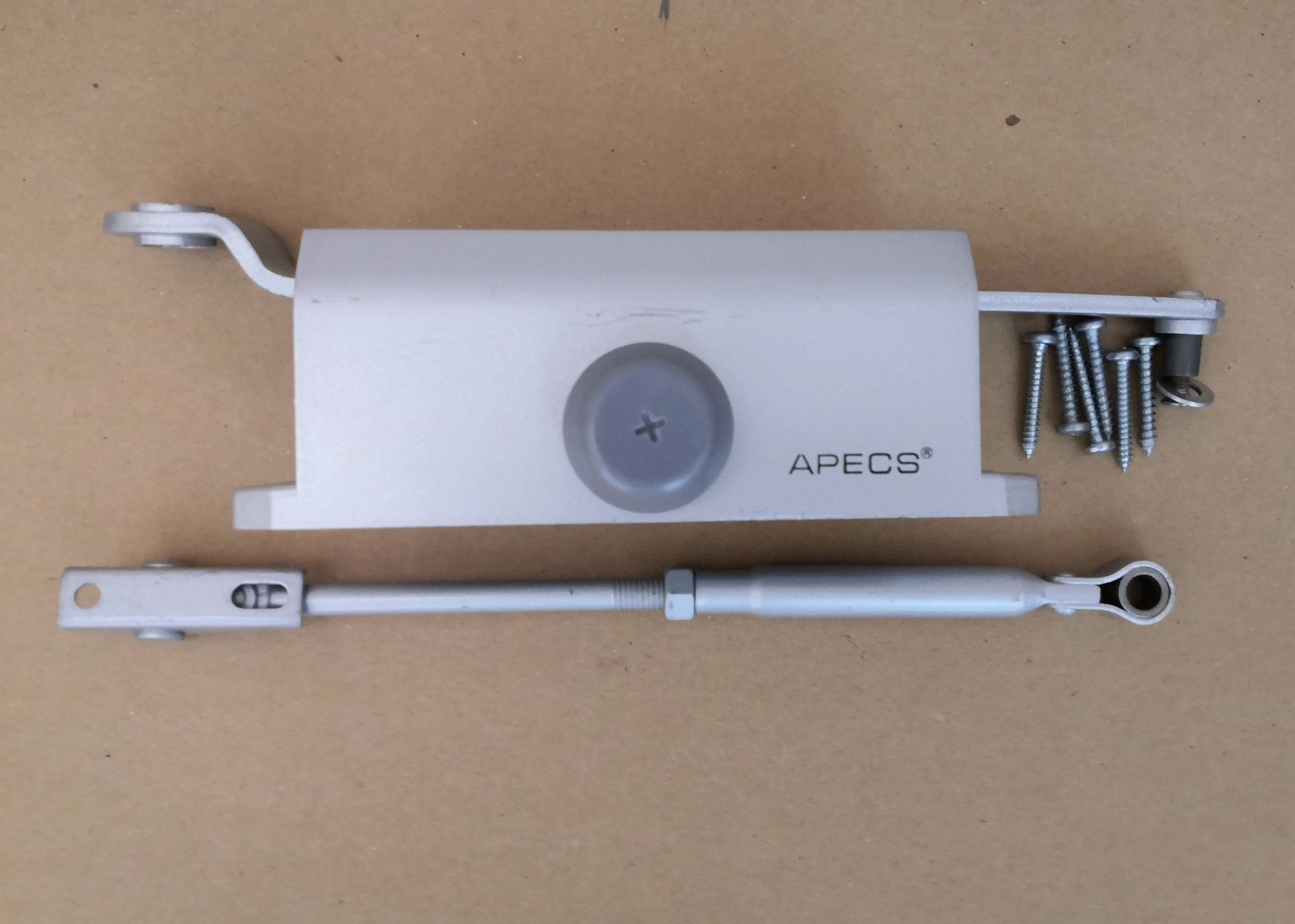 Дотягувач дверей APECS