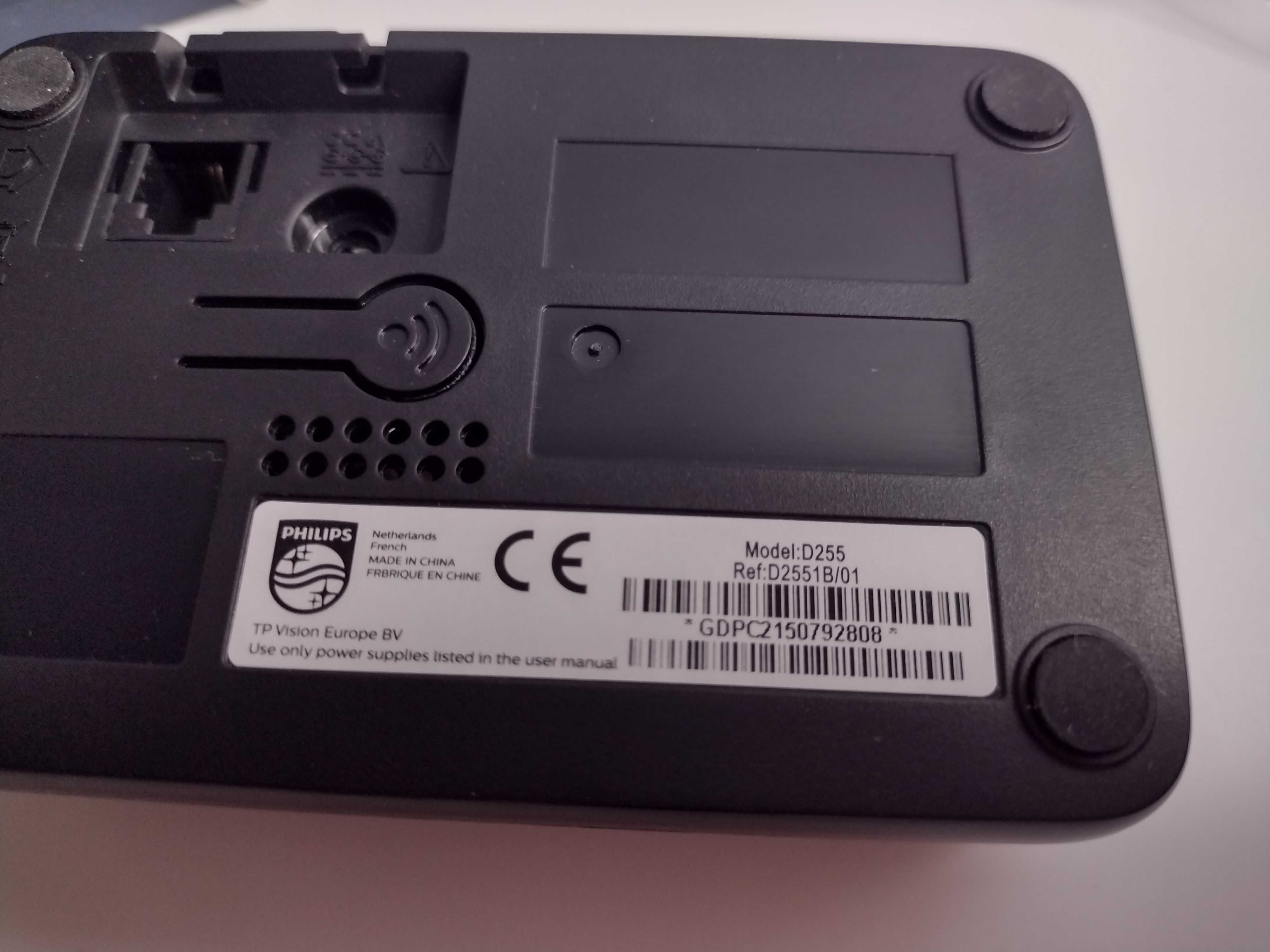 Telefon bezprzewodowy Philips D255