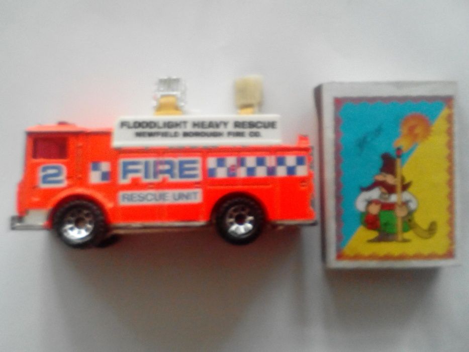 Продам модель пожарной машины фирмы MATCHBOX