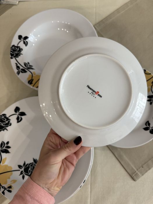 Набір столового посуду на 6 персон