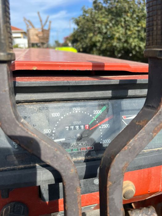Trator rastos Fiat
