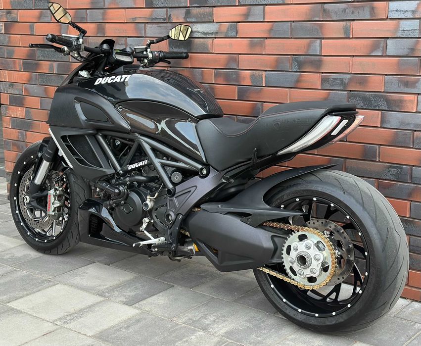 Ducati Diavel 1200 / 1260 Dark Performanse