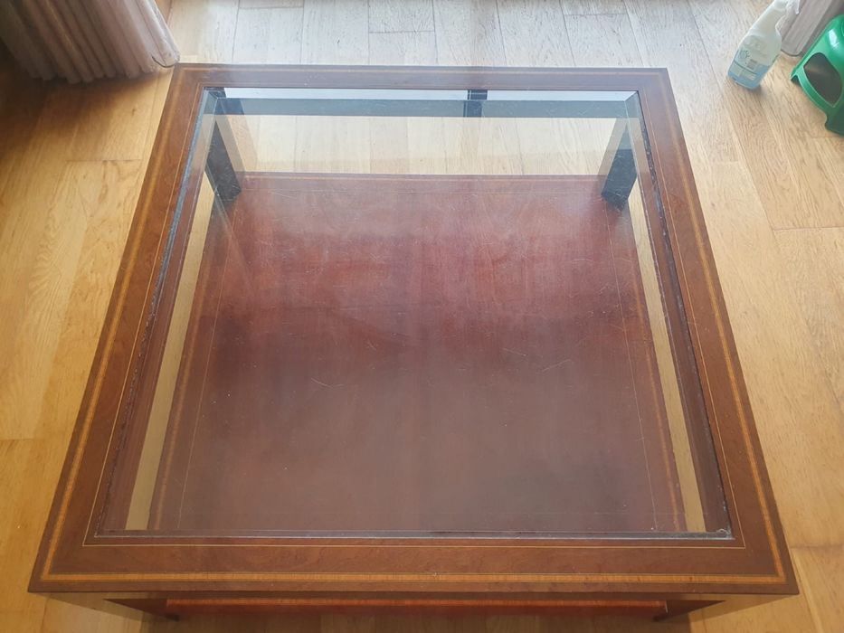 Mesa de estar de vidro