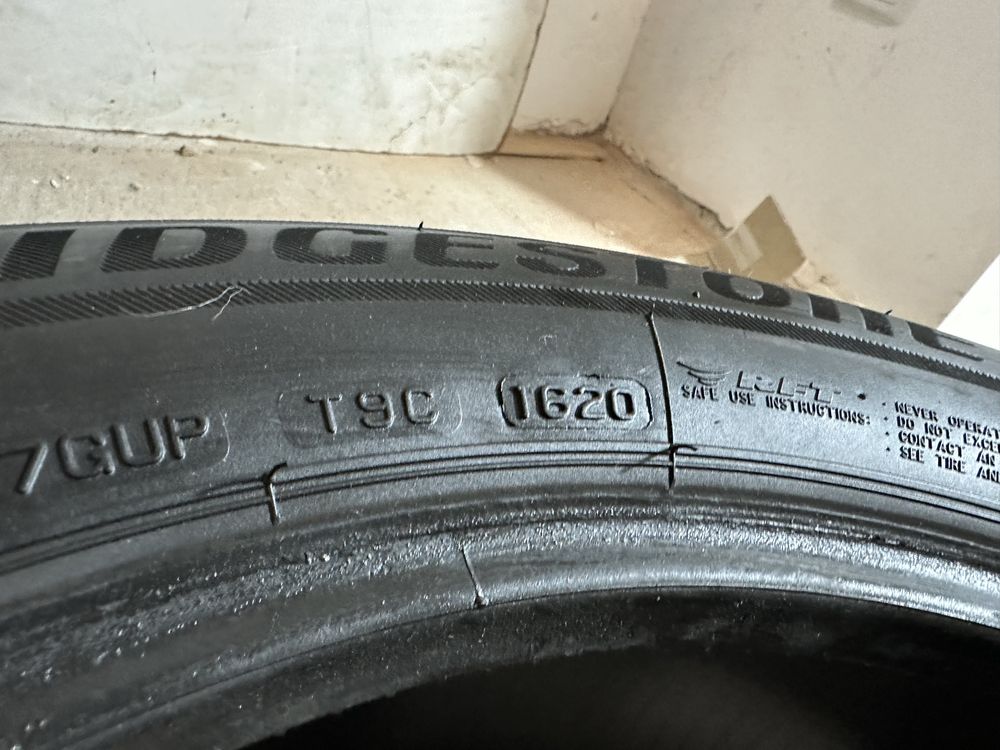 Bridgestone Blizzak lm001 225/55r17 зимова runflat Склад Шин Умань