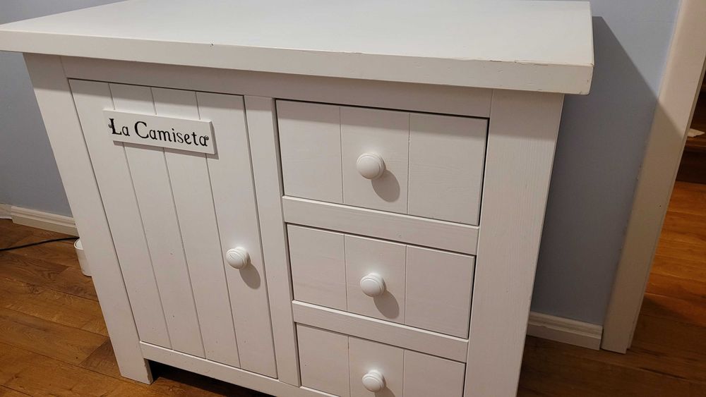 Komoda Pinio Barcelona