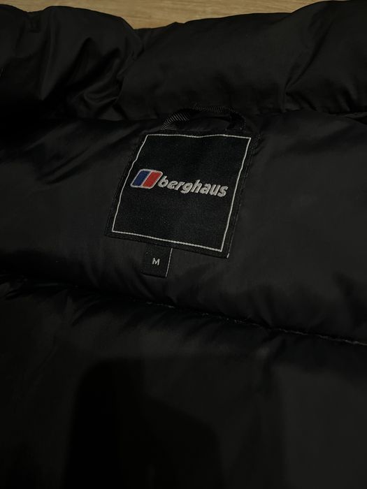 Пухова жилетка Berghaus
