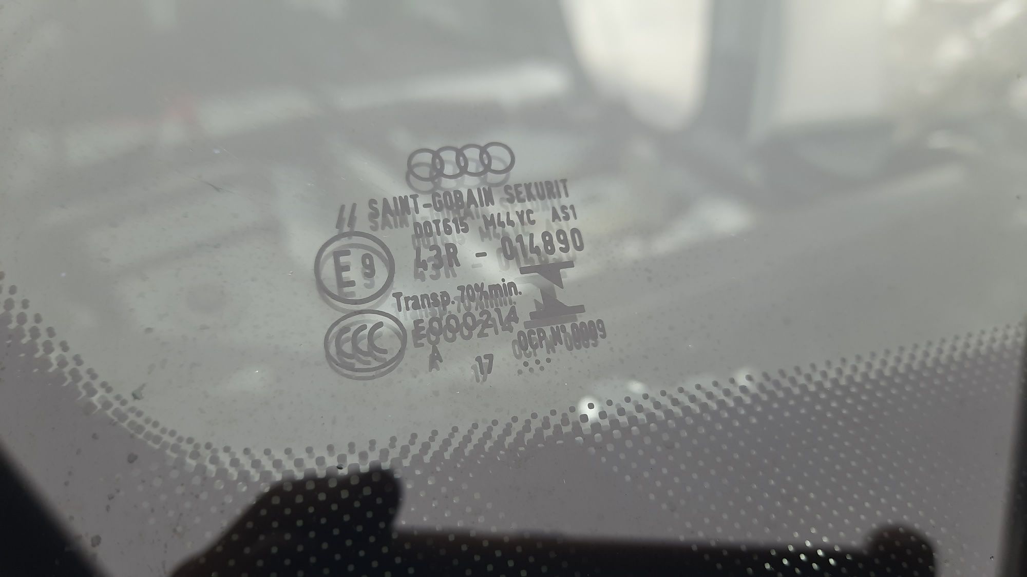 Лобове скло Audi Q5 80A 18- під проекцію та камеру 80A845099QNVB