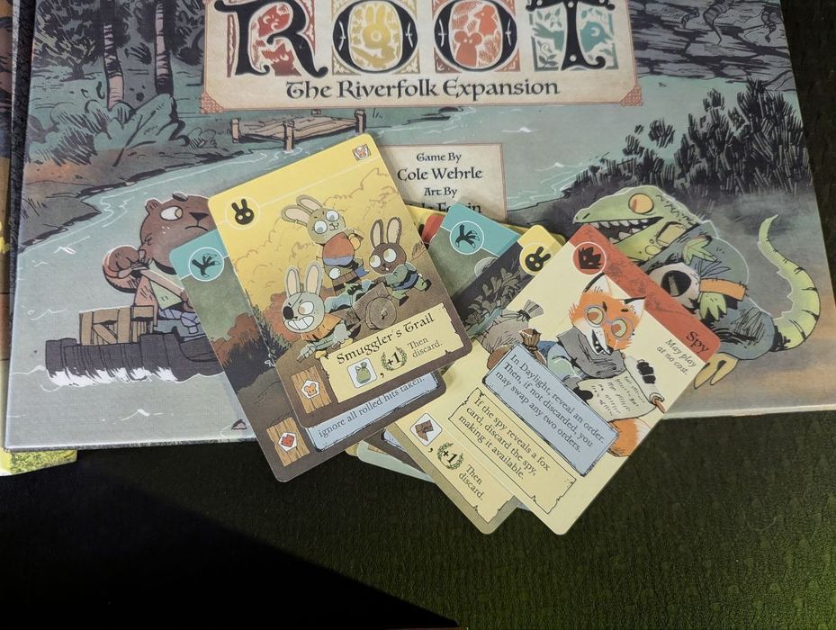 Настільна гра Root + доповнення Root: The Marauder та Root: The Riverf