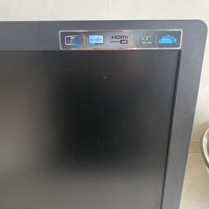 Моноблок ASUS в гарному стані.