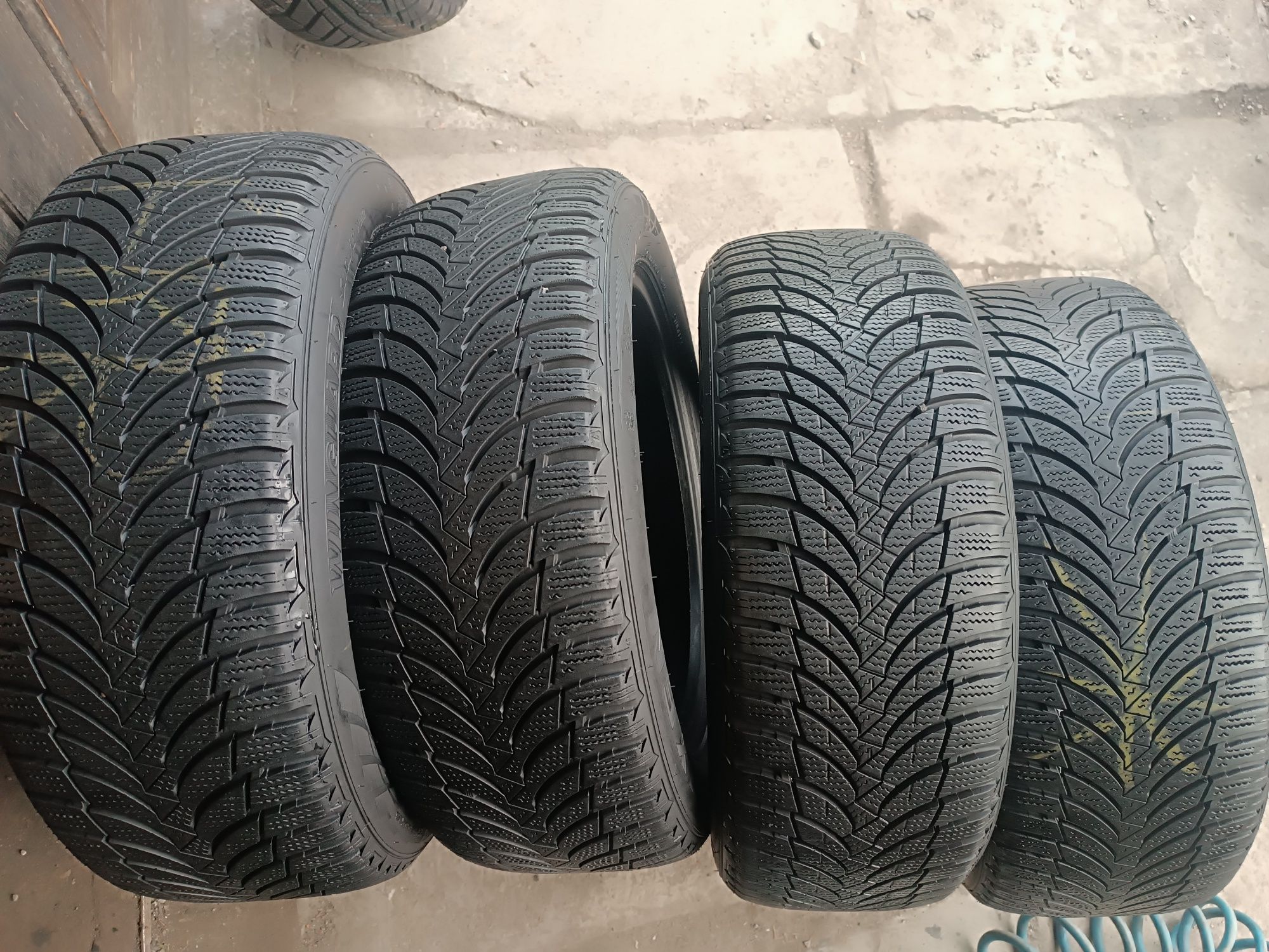 Sprzedam prawie nowe opony Nexen 205/55 r16