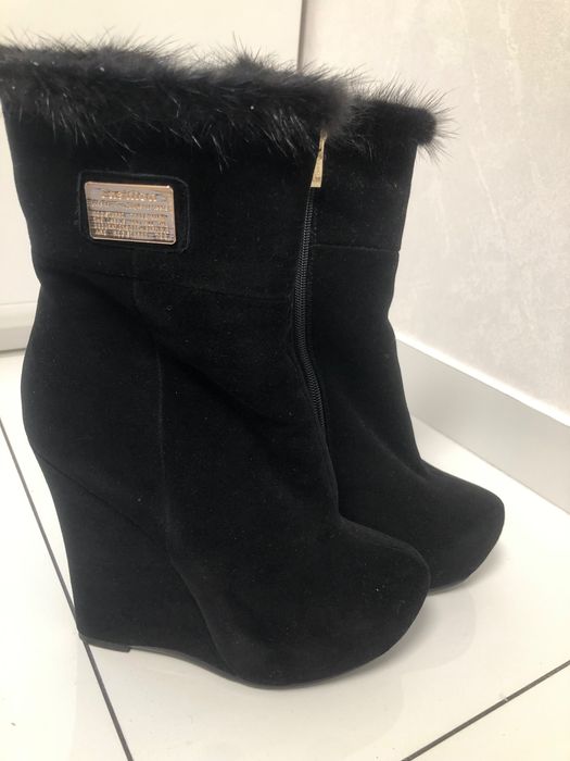 Взуття,ботинки жіночі