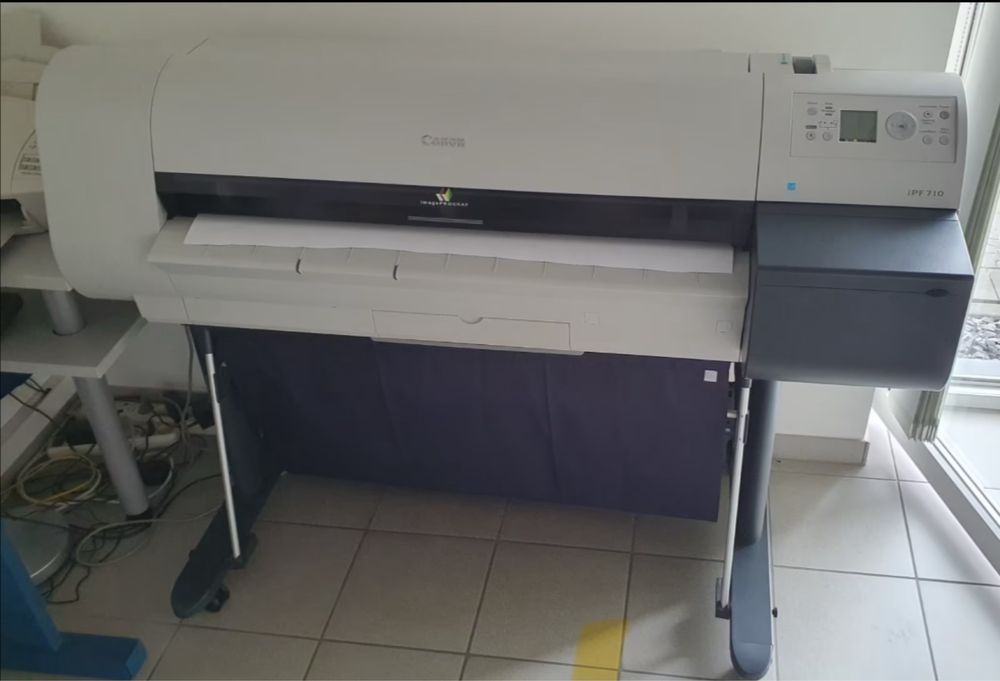Plotter canon ipf710 EXCELENTE ESTADO.