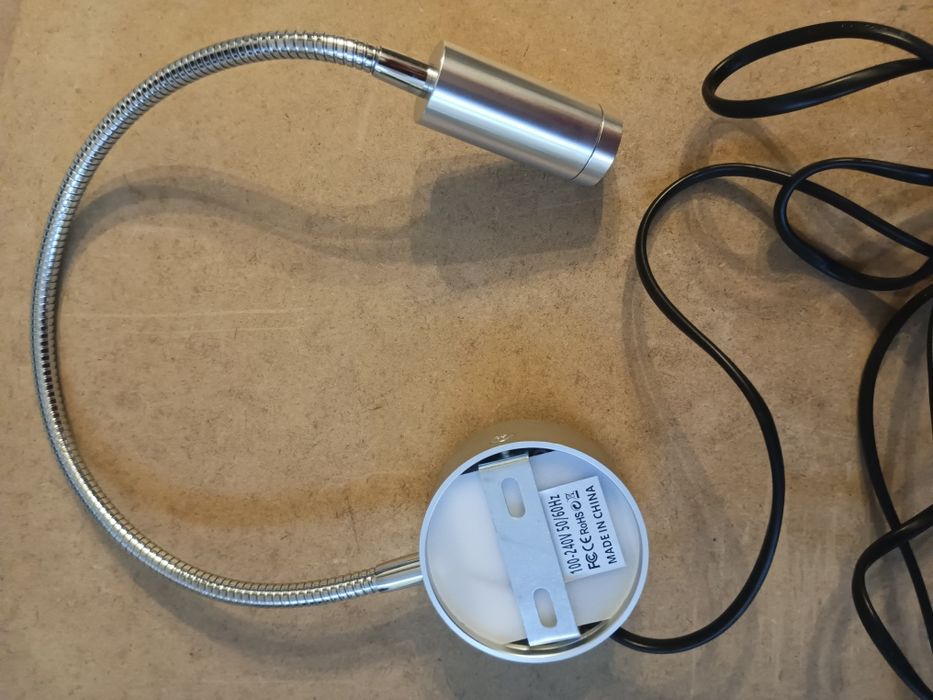 Lampka nocna z usb
