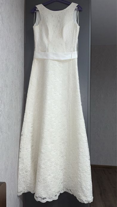 Сукня весільна колір айворі/шампань /беж