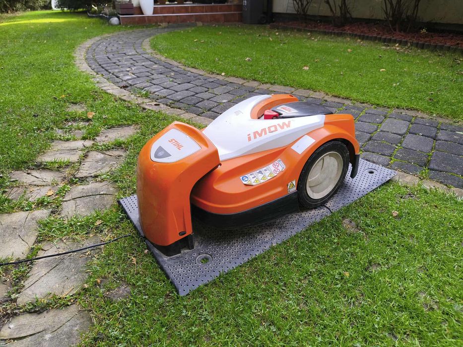 Robot koszacy i mow stihl